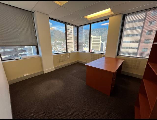 676M² OFFICE TO LET IN CAPE TOWN CITY CENTRE
